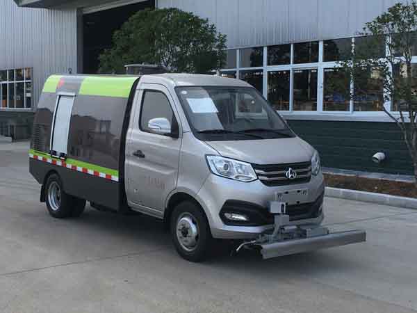 楚勝牌CSC5032TYH6SC型路面養(yǎng)護車